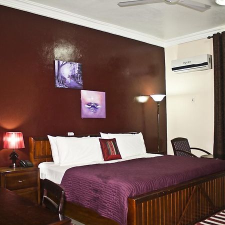 Grand Star Hotel North Legon ภายนอก รูปภาพ