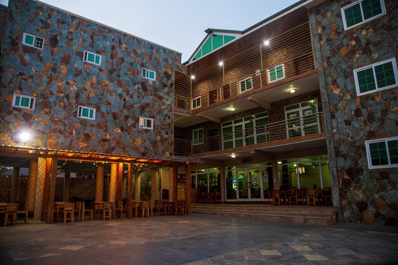 Grand Star Hotel North Legon ภายนอก รูปภาพ