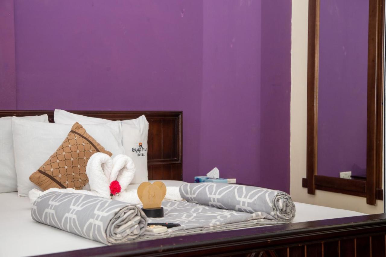 Grand Star Hotel North Legon ภายนอก รูปภาพ