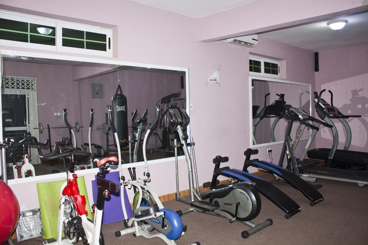 Grand Star Hotel North Legon ภายนอก รูปภาพ