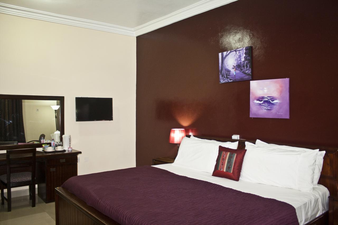 Grand Star Hotel North Legon ภายนอก รูปภาพ