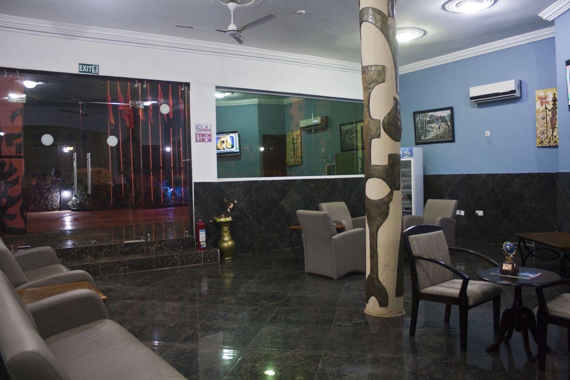 Grand Star Hotel North Legon ภายนอก รูปภาพ