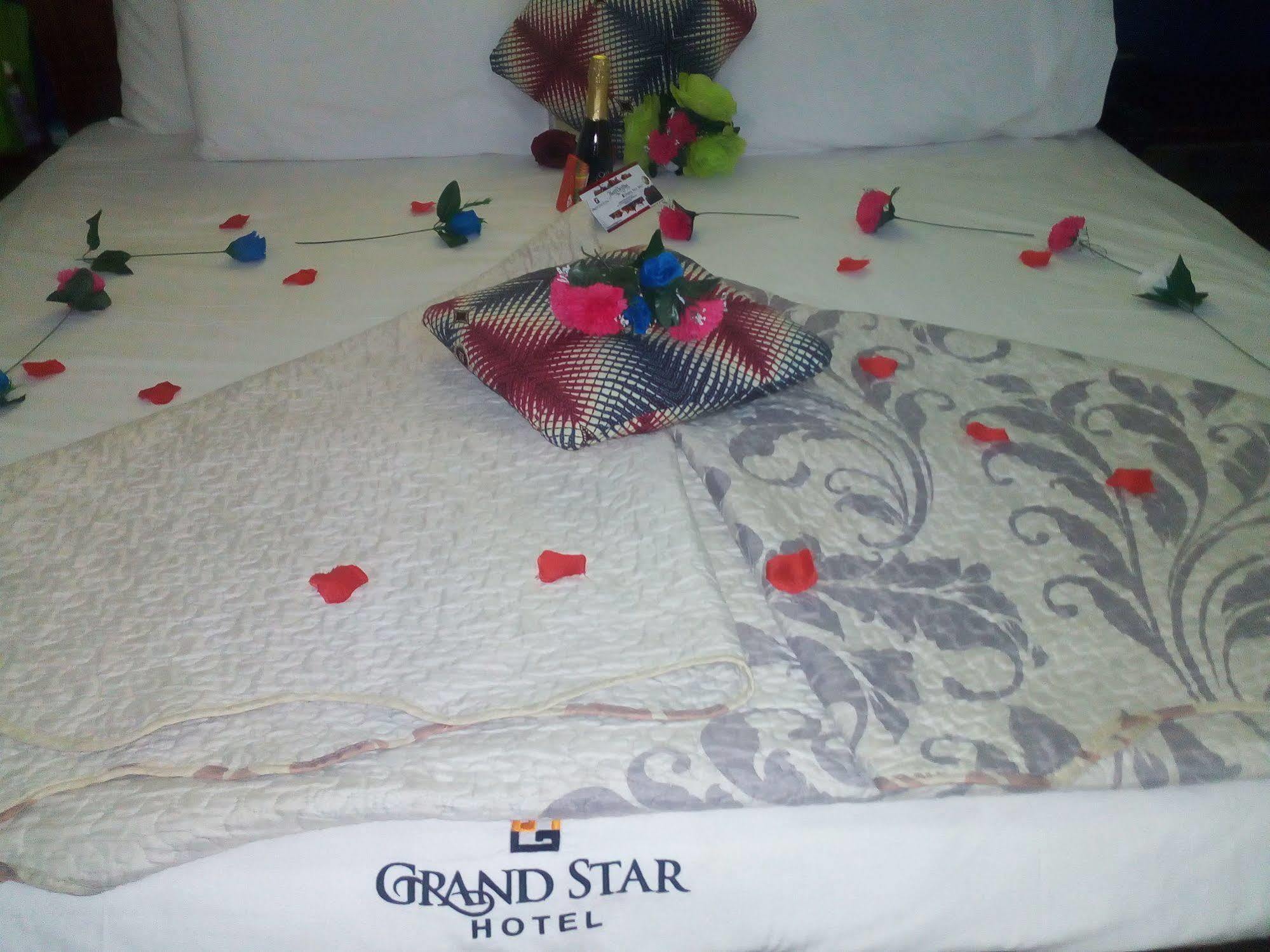 Grand Star Hotel North Legon ภายนอก รูปภาพ