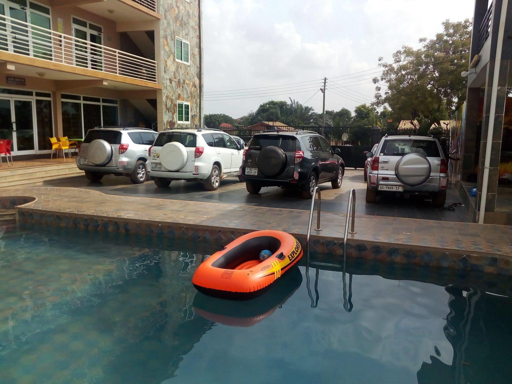 Grand Star Hotel North Legon ภายนอก รูปภาพ
