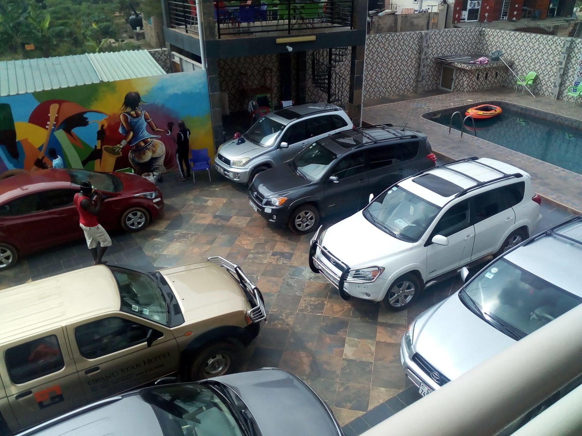 Grand Star Hotel North Legon ภายนอก รูปภาพ